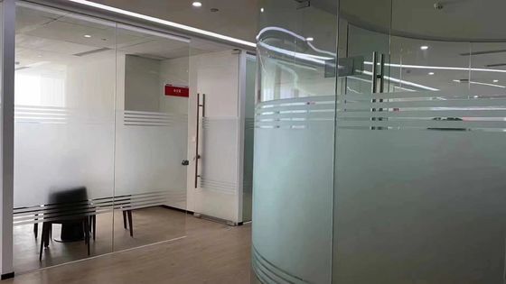 永久的な取り外し可能な自己粘着性すりガラス窓ステッカー、280gの重量、オフィス装飾用