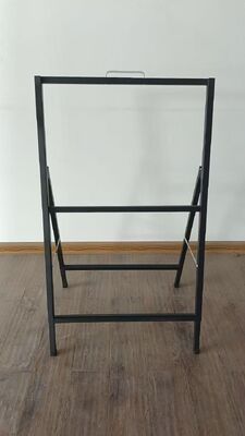 歩道用両面金属Aフレーム60cm x 90cmポスタースタンドサンドイッチボード